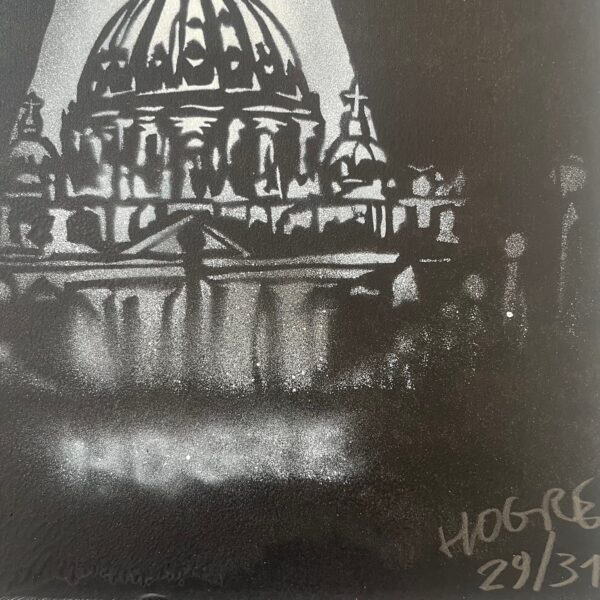 Hogre – Ufo on Vatican City